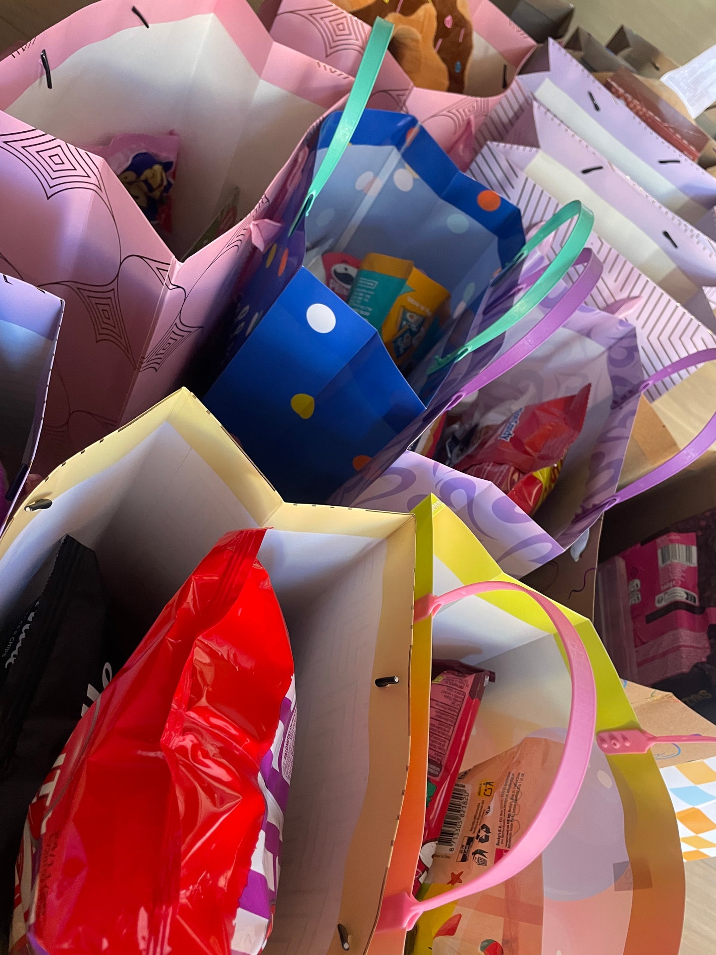 Sacs mystères (numéro au choix) 🛍️